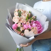 Designer bouquet with peonies, roses and alstroemeria